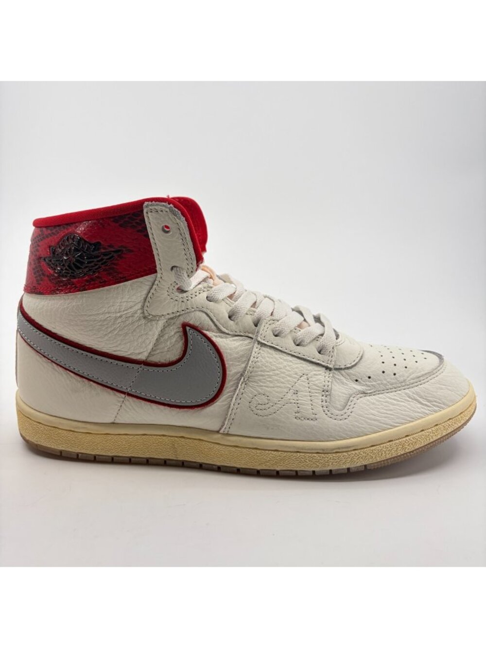 Nike Jordan Air Ship PE SP Mens Size 11.5 Off White Gray Athletic Shoes Sneakers